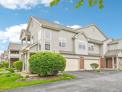 Property at 2267 Vanderbilt Dr, Geneva, IL