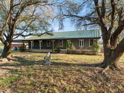 520 W Farm Road 71