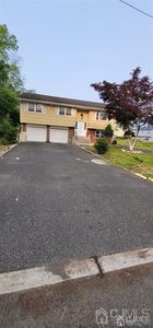 4 Arlington Pl