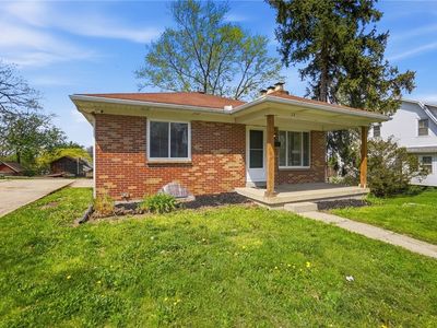 23 Murray Dr
