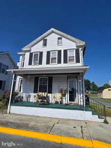 113 Chestnut St