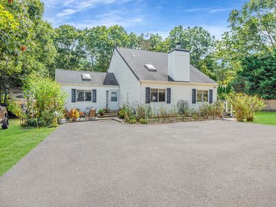 Property at 6 Spruce St, East Hampton, NY