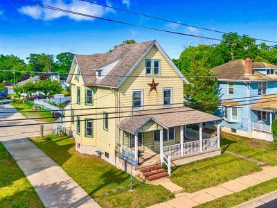 709 Bridgeboro St