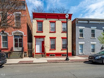 304 2nd Street