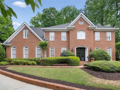 275 Woodbury Way