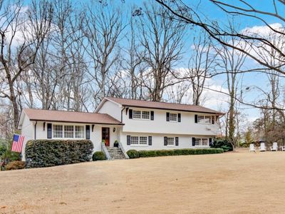 3519 Sunderland Way NE