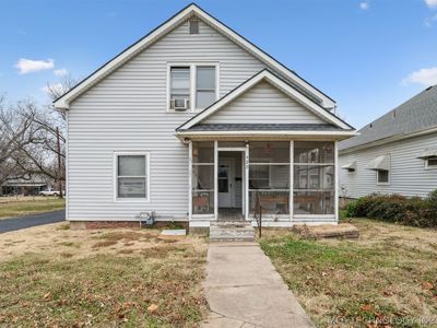 422 W Davis Dr