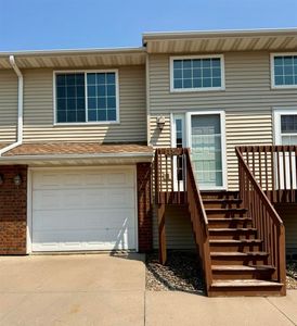 Property at 1450 Easton Ln, North Liberty, IA