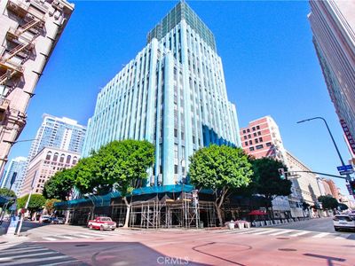 849 S Broadway