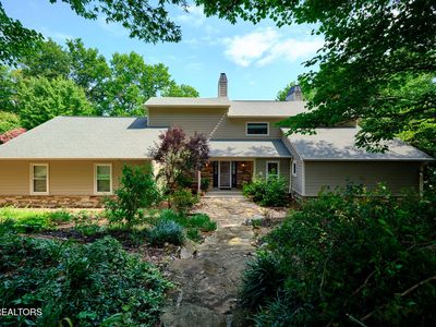 226 W Cove Dr