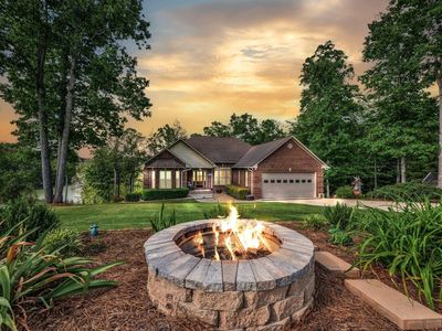 336 Hidden Falls Way