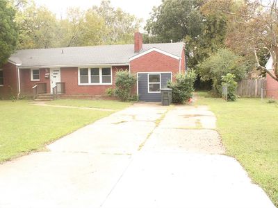1805 Broadstreet Rd