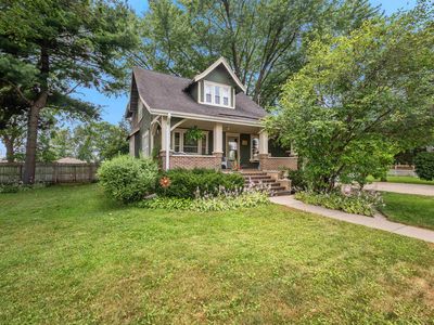 411 W Beloit St