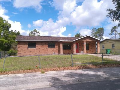 912 Oakhurst Dr