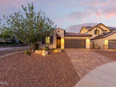 10052 W FOOTHILL Drive
