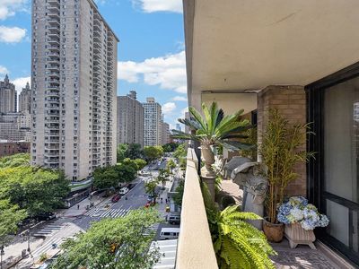 100 W 94th St APT 8D