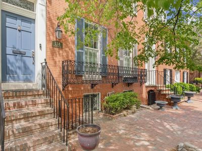 114 E Montgomery St