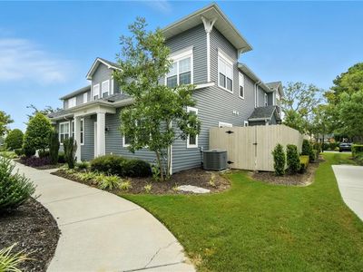 5113 Elsie Dr