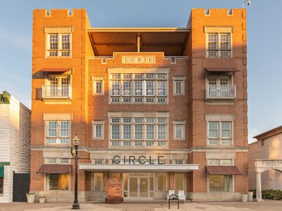 30 W Main St #B