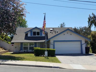 5657 Red River Dr
