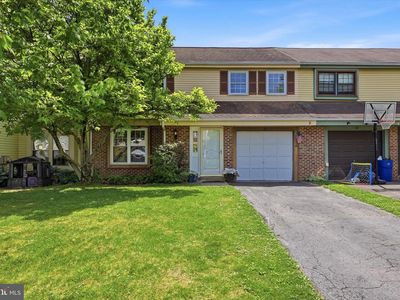 34 Green Woods Dr