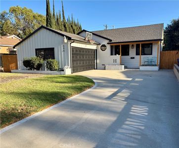 556 E El Morado Ct
