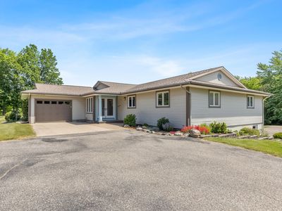 3252 N 160th Ave