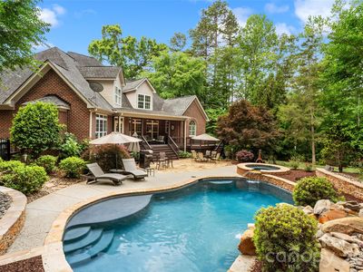 211 Anniston Way