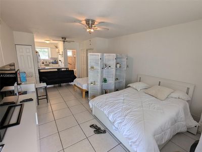 158 Ocean Dr APT 406