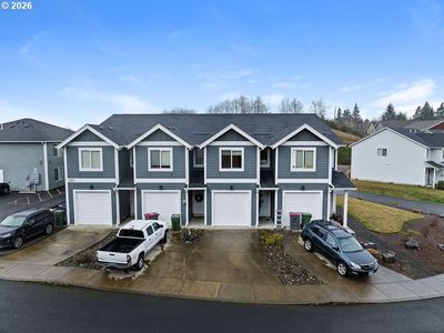 1524 SE Honeysuckle Loop