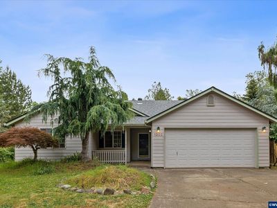 1302 SW Darci Dr