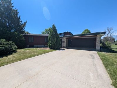 1015 Maricopa Dr