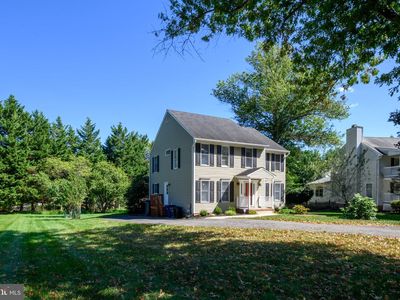 10208 Kings Arm Tavern Ct
