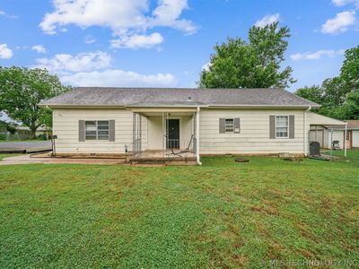 Property at 404 E Maple St, Drumright, OK