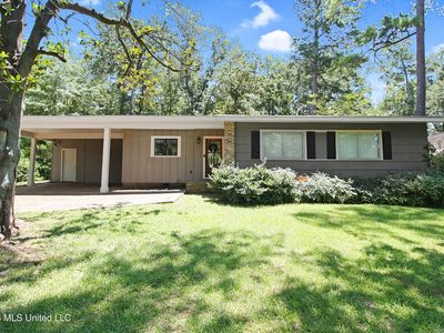 4038 Berkley Dr