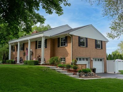 1206 Fairfield Dr