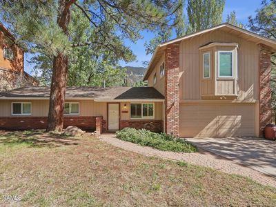 3704 N Grandview Dr