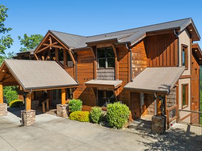 2470 Hackberry Dr