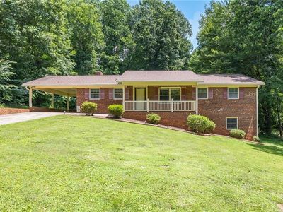 Property at 185 Frontier Dr, Kernersville, NC