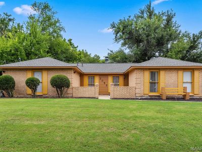 3048 Medford Ln