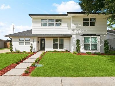3925 Lake Trail Dr