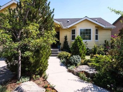 1250 NE Glacier Ridge Rd