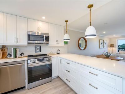 29 High Point CIR E #403