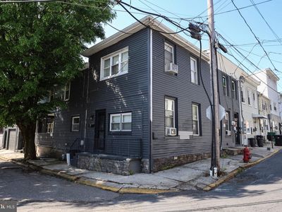 403 W Arch St