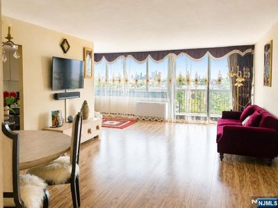 770 Anderson Ave APT 6-R