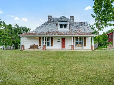 1404 Skyline Dr