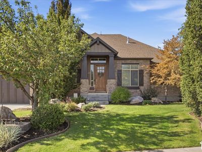 145 N Vista Dr