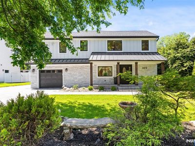 502 Closter Dock Rd