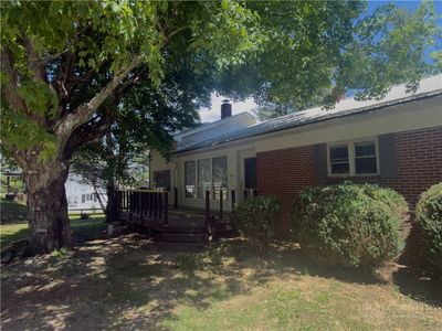 1205 Bamboo Road