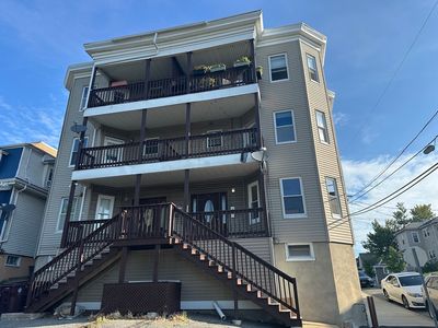 99 Pearl Ave #1